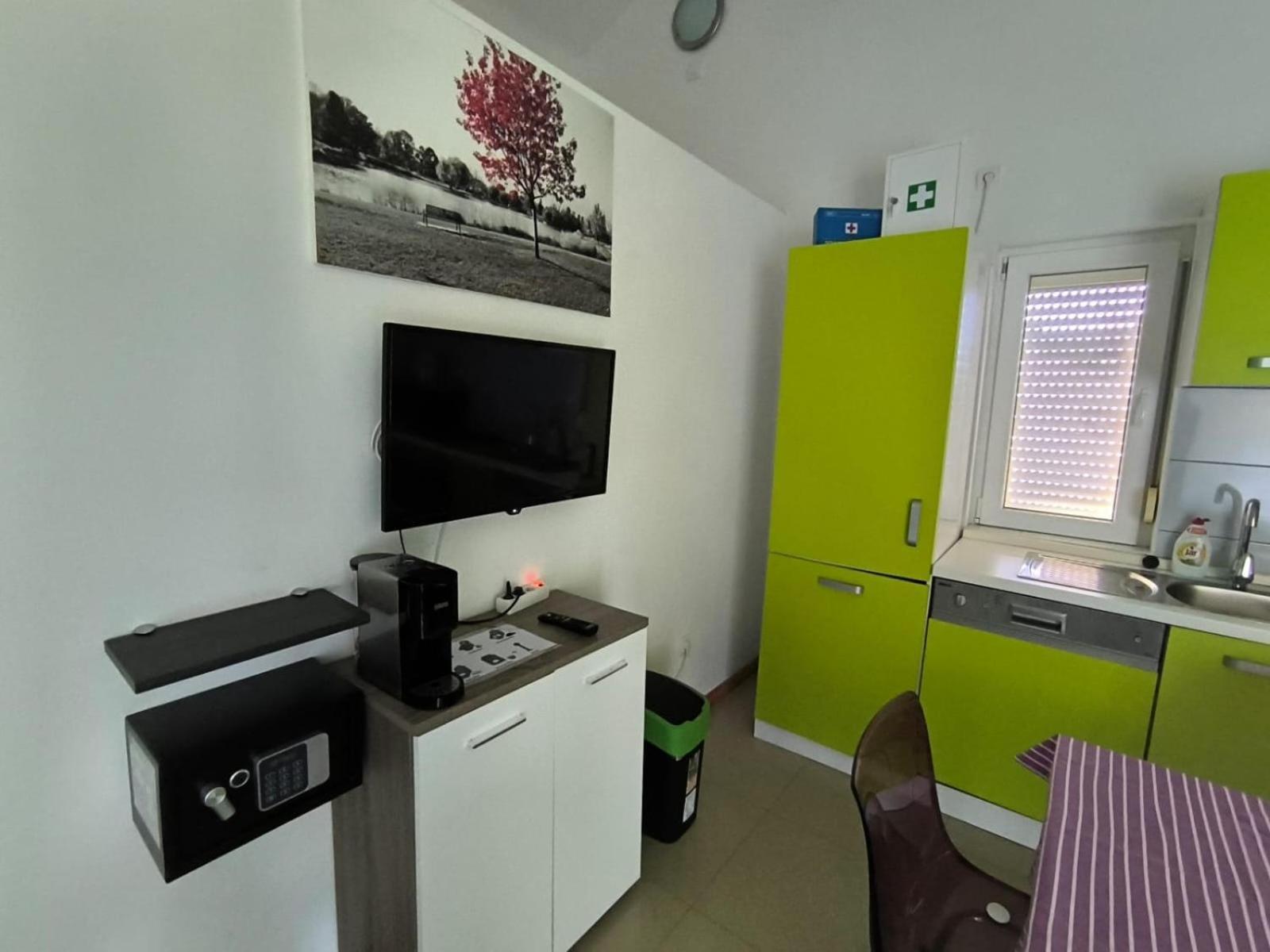 Apartments Pongrac 크레스 외부 사진