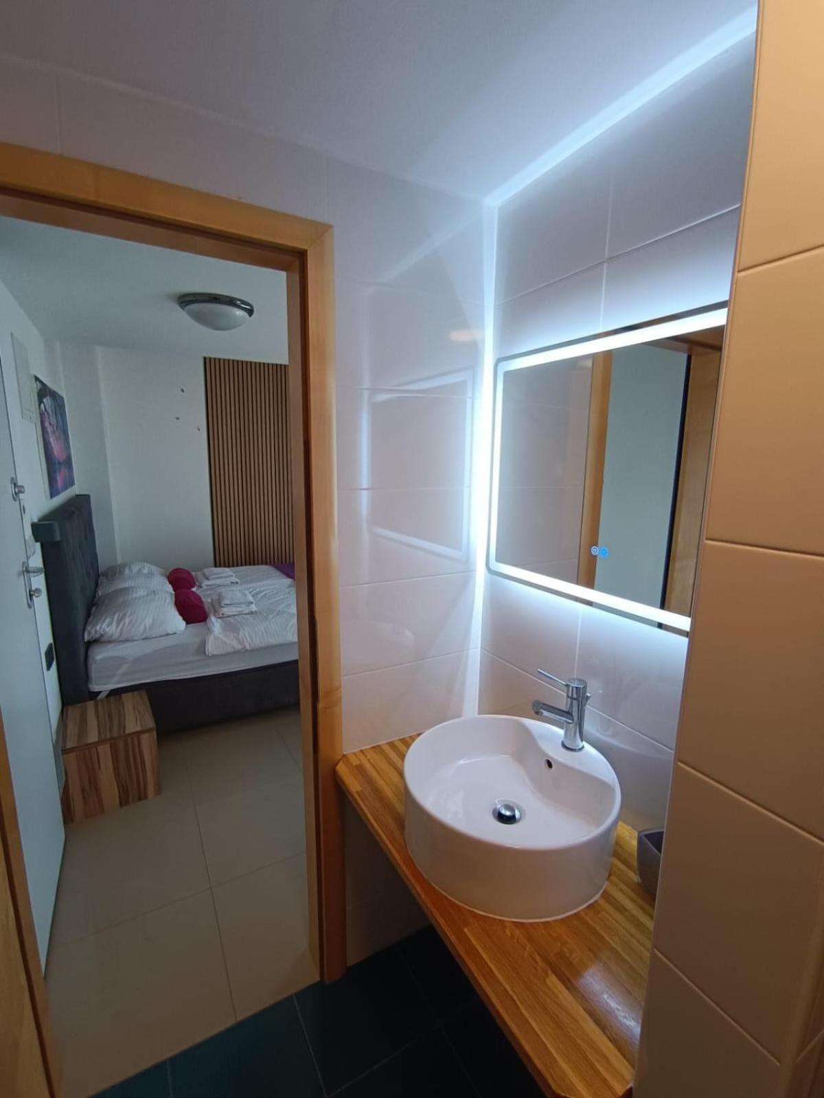 Apartments Pongrac 크레스 외부 사진