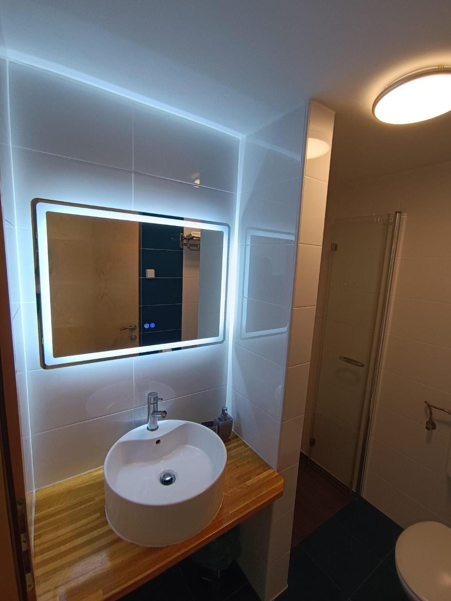 Apartments Pongrac 크레스 외부 사진